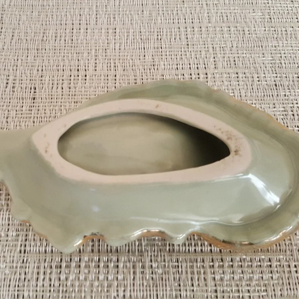 Vintage Leaf Shaped Tray Soap Dish Tabletop Decor 5.5 Inches Ceramic Distressed
